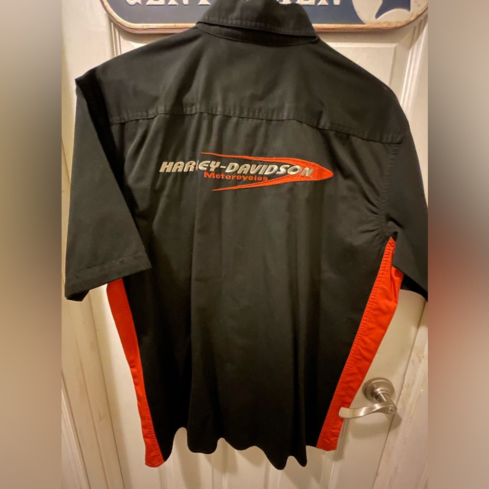 Men’s large Harley Davidson shirt